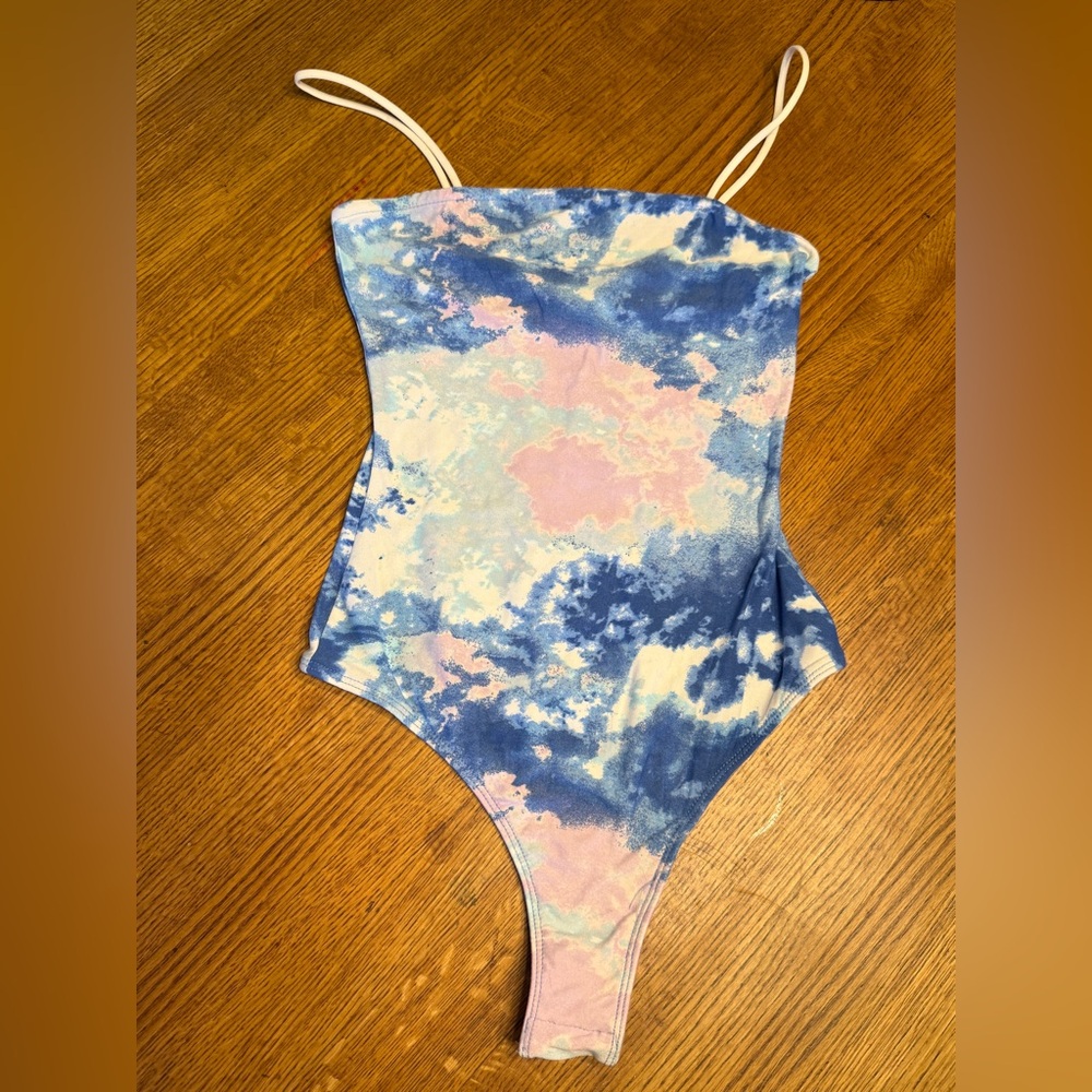 NWOT!! Tie-Dye One-Piece Super soft Bodysuit/ Leotard - Size Small